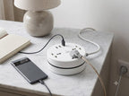 Carga 6 Dispositivos a la Vez - Regleta Compacta Cable Retráctil